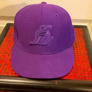 Los Angeles Lakers Fitted Hat